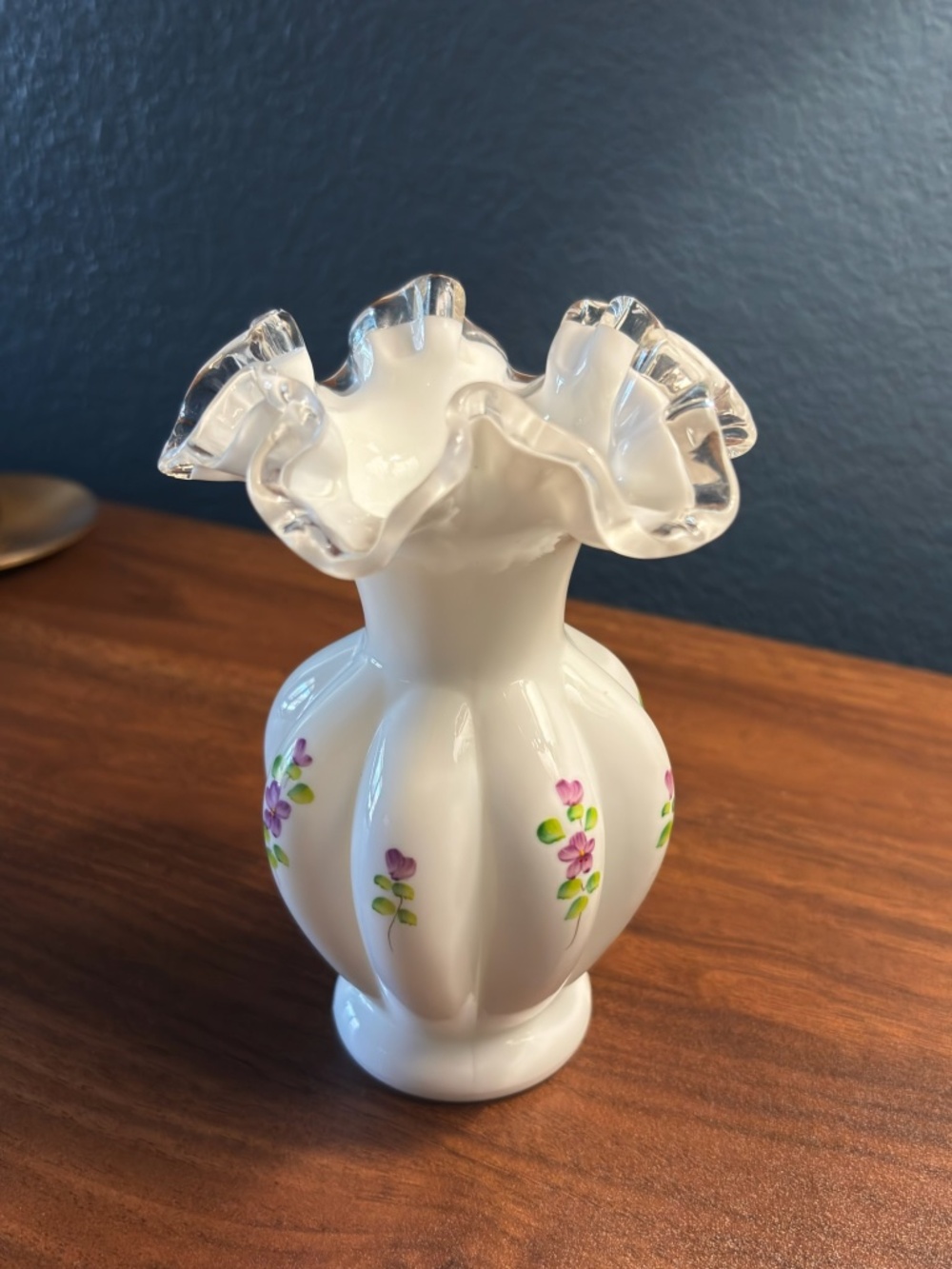 Vintage Fenton Violets in the Snow Vase – 6"